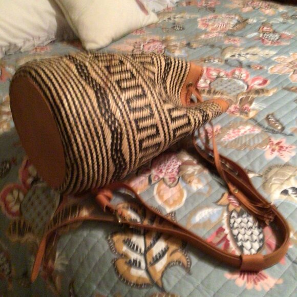 The Winding Road Borneo Collection Large Rattan Sling Bag - Picture 7 of 7